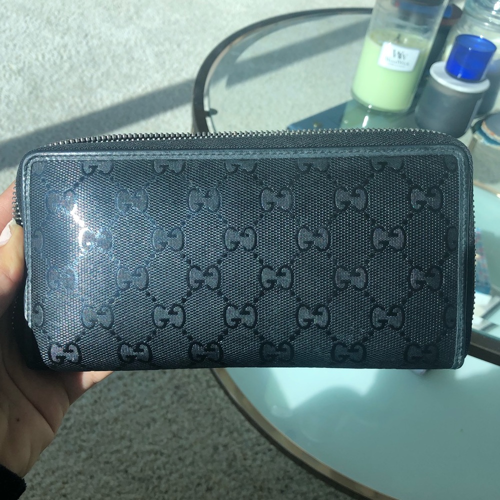 Authentic black Gucci wallet